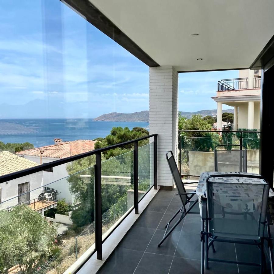 Apartment Sea View Llança Kültér fotó